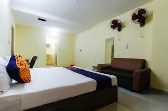 Hotel Spot On 60671 Ajr Residency