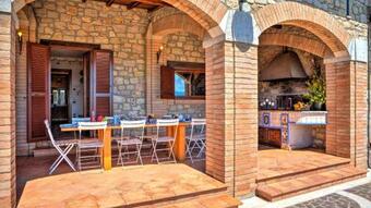 Villa Amorosa House 9+1