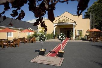 Hamlet Court Hotel