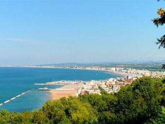 Spacious Villa In Tavullia With Private Swimming Pool