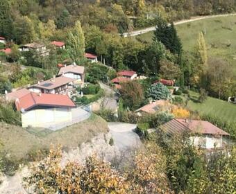 Gro�z�giges Ferienhaus Mit Seeblick Und Garten In Ruhiger Lage Von Tignale Am Gardasee