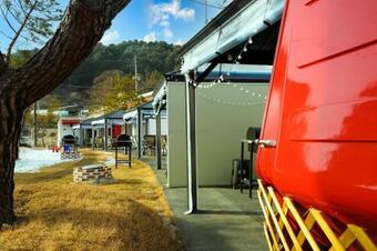 Gapyeong Mona Camping Park Caravan