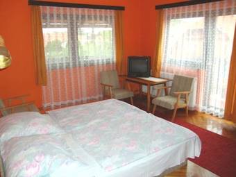 Apartamento Gy�ngyvir�g Vend�gh�z