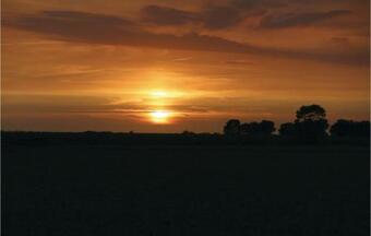 Three-bedroom Holiday Home In Retranchement