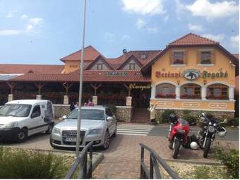 Motel Ber�nyi Fogad�