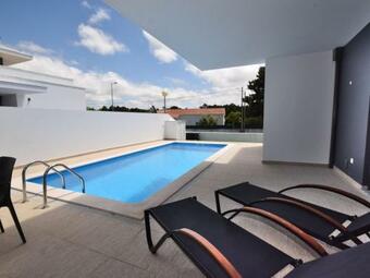 Villa Vila Da Lagoa