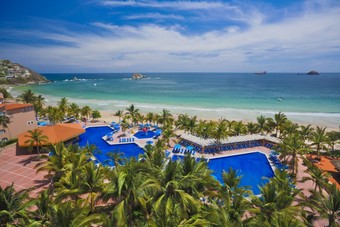 Hotel Barcel� Ixtapa