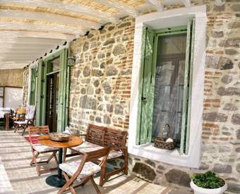 Hostal Archontiko Petras 1821