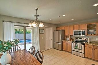 Chic Home With Patio 12mi To Downtown Phoenix!