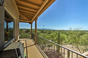 Updated Tucson Home With Panoramic Mtn Views And Pool!