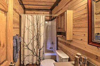 Greers Ferry Cabin Large Deck And Fire Pit!