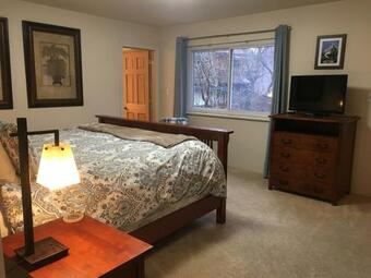 Murphys House On Main