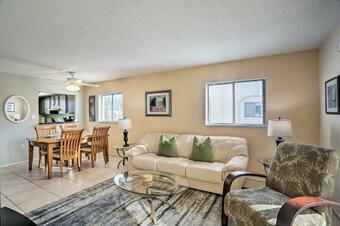 Apartamento Chic Hideaway With Pool 5 Mi To Fort Myers Beach!