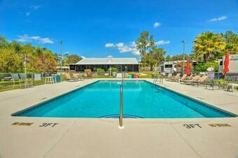 Welaka Home With Community Dock, Gym And Pool!