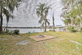 Lakefront Home With Private Pool, 13 Mi To Tampa
