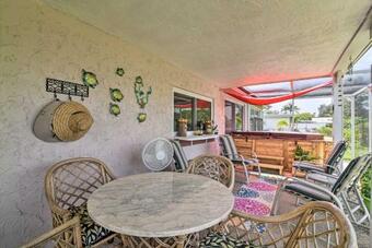 Waterfront House With Hot Tub And Pedal Boat!