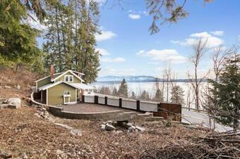 Lakeview Cottage