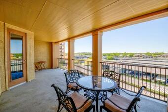 Gorgeous Waterfront Condo Next To Hsb Resort