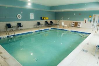 Holiday Inn Express & Suites - Warsaw - E Center, An Ihg Hotel