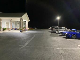 Garnett Hotel & Rv Park