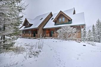 Comfy Lutsen Mountain Villa With Balcony, Grill