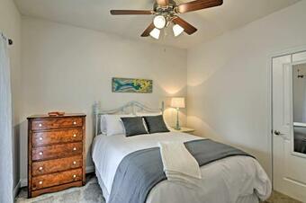 Cozy Pass Christian House With Porch Steps From Beach