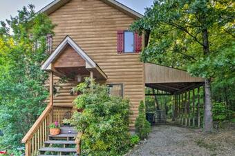 Cabin On Table Rock Lake With Hot Tub And Fire Pit!