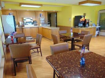 Hotel Horse Creek Inn