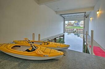 Townhome With Attached Boathouse On Alexandria Bay!