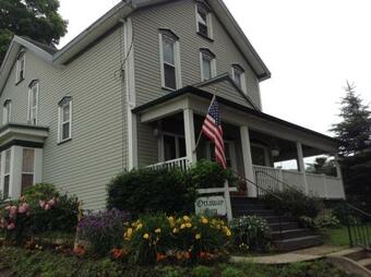 Bed & Breakfast Ottaway Inn Llc
