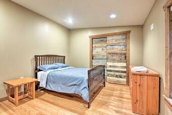 Spacious Kunkletown Home With Full Game Room And Deck!