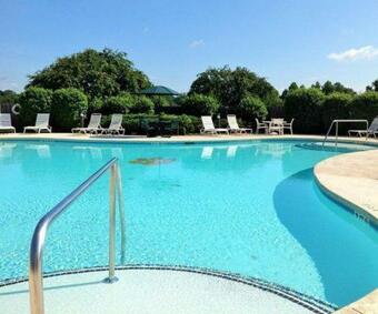 Hotel James F. Martin Inn