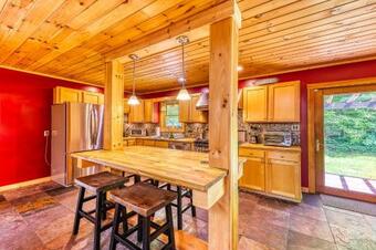 Cole Hill Hideaway