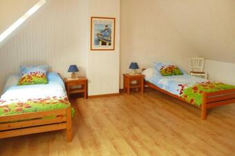 Holiday Home Ploudalm�zeau - Bre05107-f