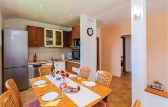 Two-bedroom Apartment Gruda With An Outdoor Swimming Pool 08