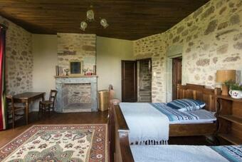 Bournazel Villa Sleeps 8 Pool Wifi