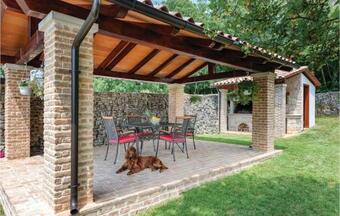 One-bedroom Holiday Home In Cukrici