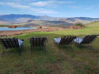 Hostal Berghouse And Cottages