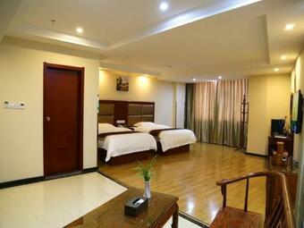 Greentree Inn Hunan Jishou Longshan Yuelu Avenue Business Hotel