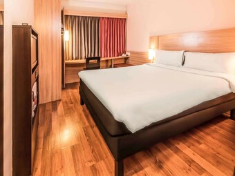 Hotel Ibis Santiago Estaci�n Central