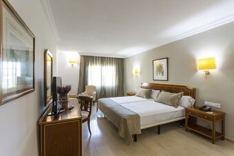 Hotel Crisol Jardines De C�rdoba
