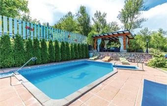 Holiday Home Donji Vuksici I