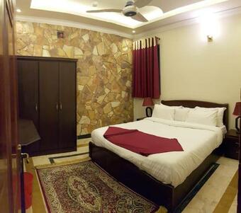 Hotel Triple One