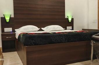 Hotel The Nirmala Palace