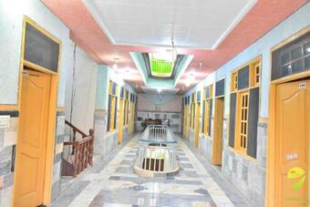 Rose Palace Hotel Fizaghat