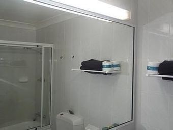 Winning Post Motor Inn