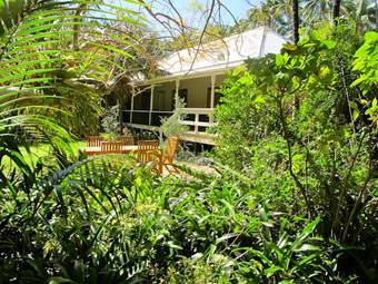 Bed & Breakfast Beachcomber Lodge