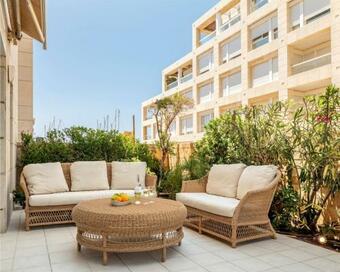 Garden Apartment Herzliya Marina. Pool & Gym