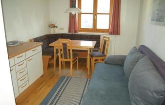 Apartment Quadratsch II