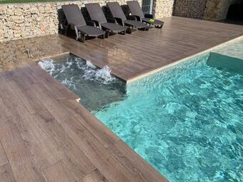 2 Apartamentos En Villa Con Piscina Privada En Asturias El Marquesau